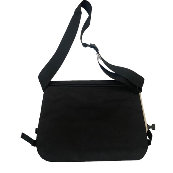 United Colors of Benetton Messenger Reversible  Bag (NWT) - Picture 5 of 5